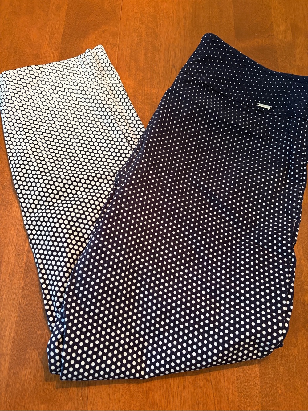Up! Woman Navy Polka Dot Pull-Up Capri, size 14